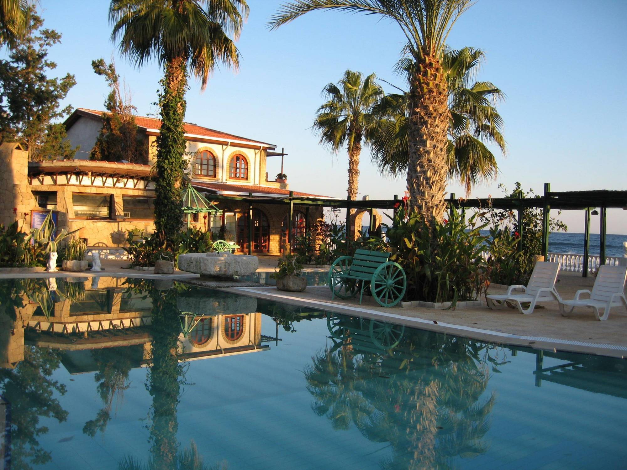 Topset Hotel Agios Georgios  Exterior foto